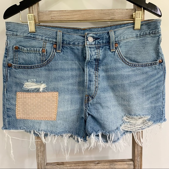 Levi’s 501 Button Fly  Distressed Denim Cutoff Jean Short Patchwork Size… - Picture 4 of 13